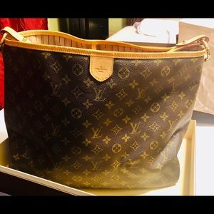 Delightful GM monogram